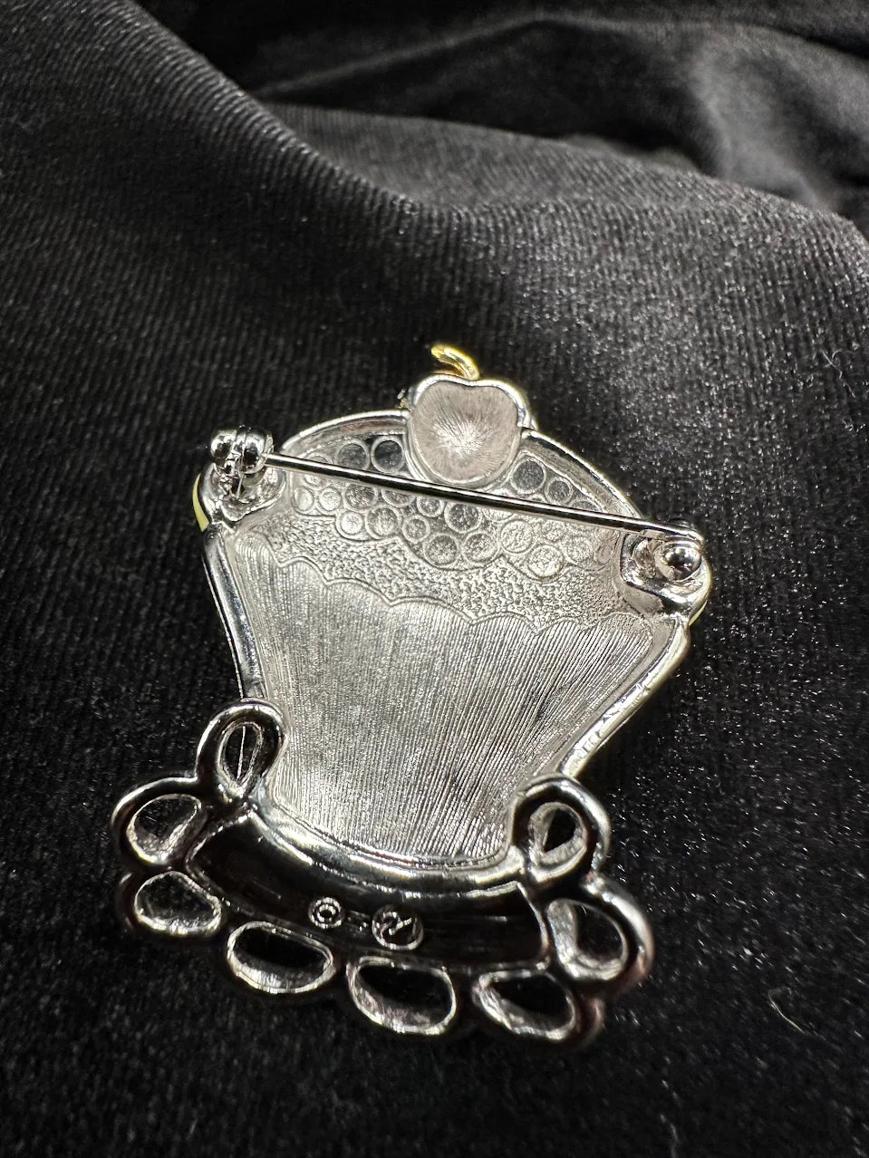 Swarovski Silver Tone Cupcake Brooch
