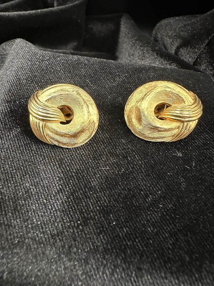 Crown Trifari Gold Tone Clip Earrings Swirl Knot Round Textured Vintage Signed Classic