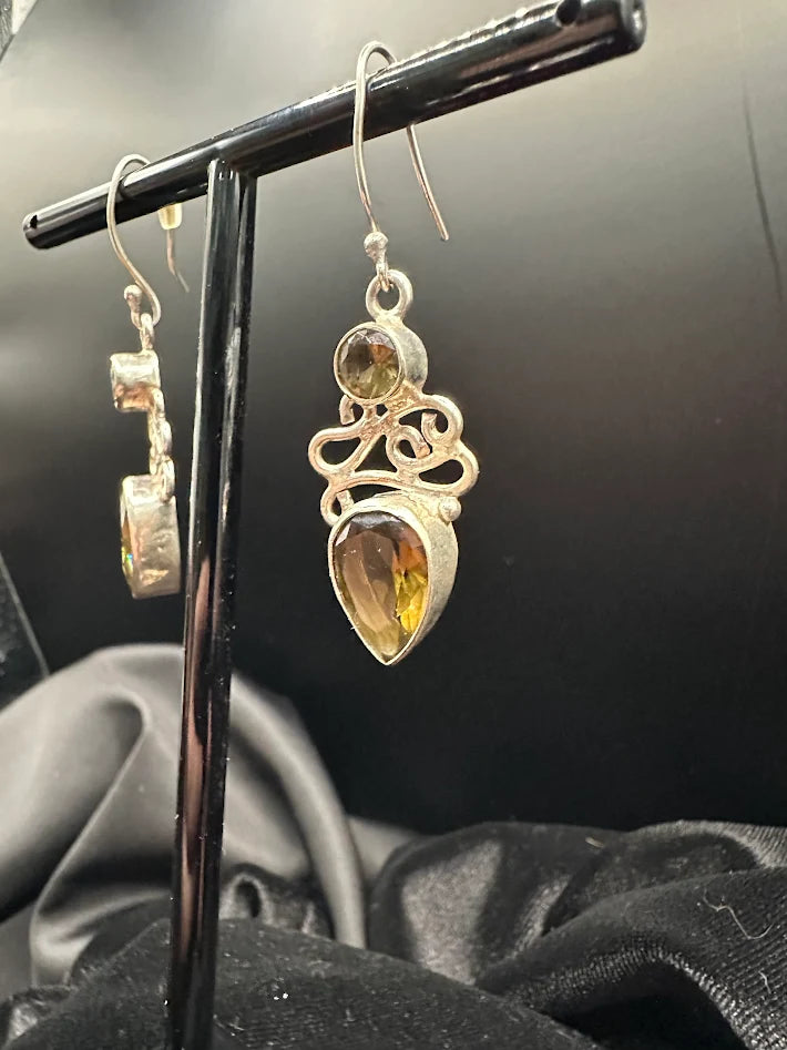 Vintage Silver Tone Amber Glass Drop Earrings Scroll Design Openwork Dangle Earrings Boho Style
