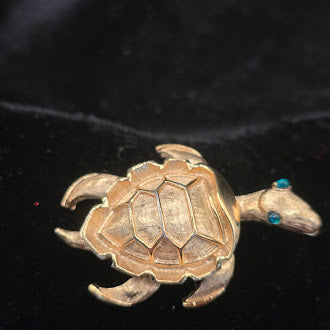 Gold Tone Turtle Brooch by Tradition