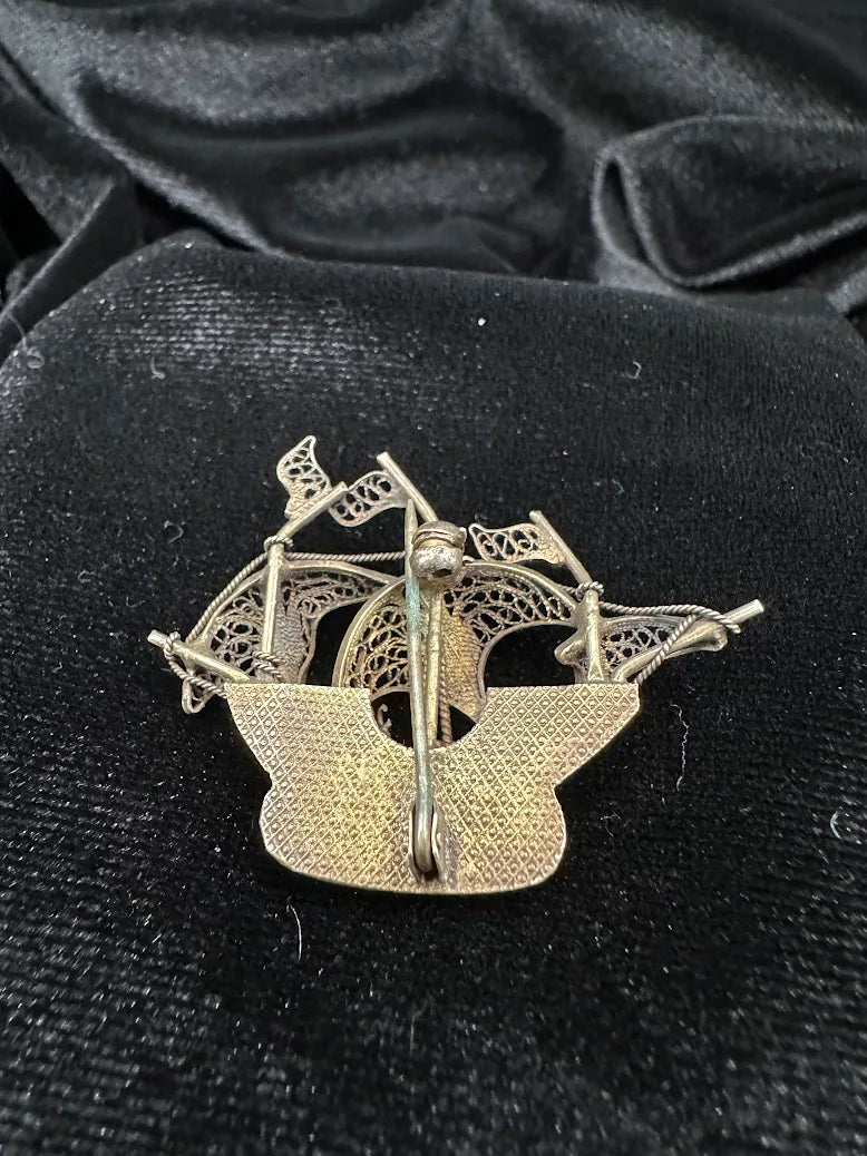 Vintage Antique Style Filigree Sailing Ship Brooch Silver Tone Nautical Galleon Maritime Pin