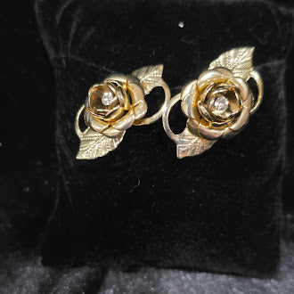 Vintage Gold Tone Rose Flower Bracelet and Clip Earrings Set with Clear Rhinestone Centers, Romantic Floral Link Design, Curated Estate Style