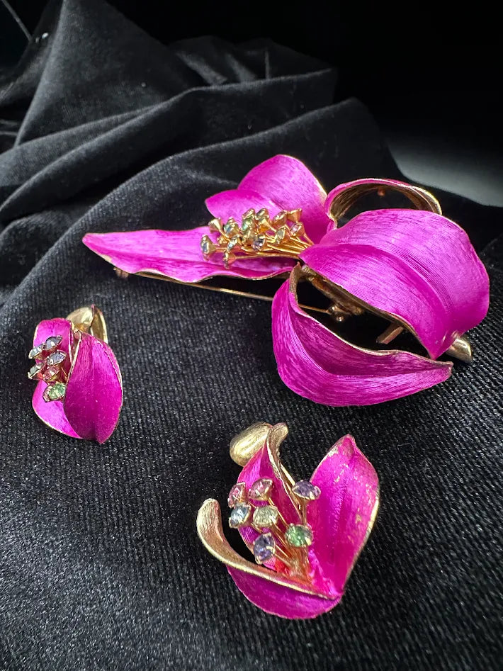 Vintage Pink Enamel Flower Brooch & Clip Earrings Set Rhinestone Gold Tone Mid Century Statement