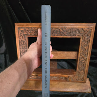 The Trusting and the Maimed and Other Irish Stories James Plunkett Hardcover 1955 Wood Engravings by John De Pol