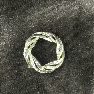 Silver Tone Leaf Wreath Brooch Textured Botanical Circle Pin Vintage